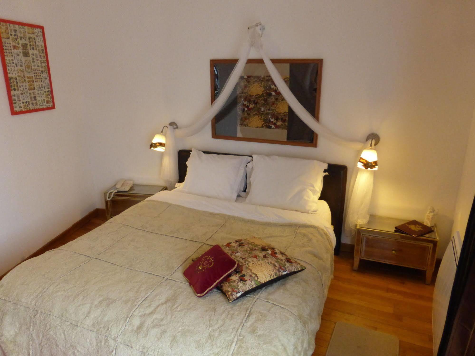 Logis Hotel La Villa Boucicaut ชาลง-ซูร์-ซอน ภายนอก รูปภาพ