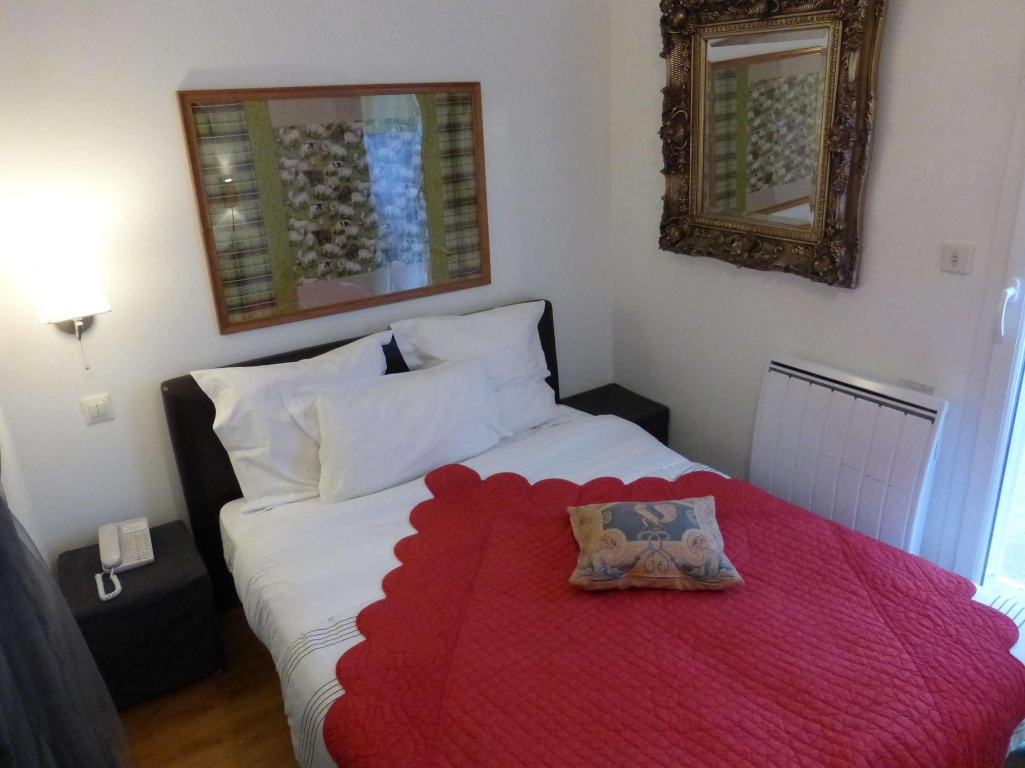 Logis Hotel La Villa Boucicaut ชาลง-ซูร์-ซอน ภายนอก รูปภาพ