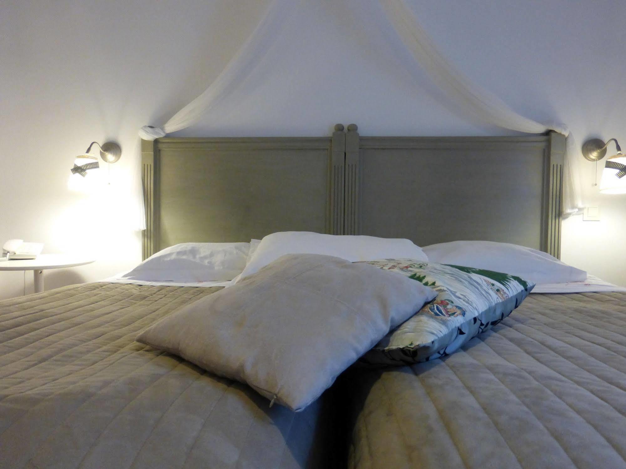 Logis Hotel La Villa Boucicaut ชาลง-ซูร์-ซอน ภายนอก รูปภาพ