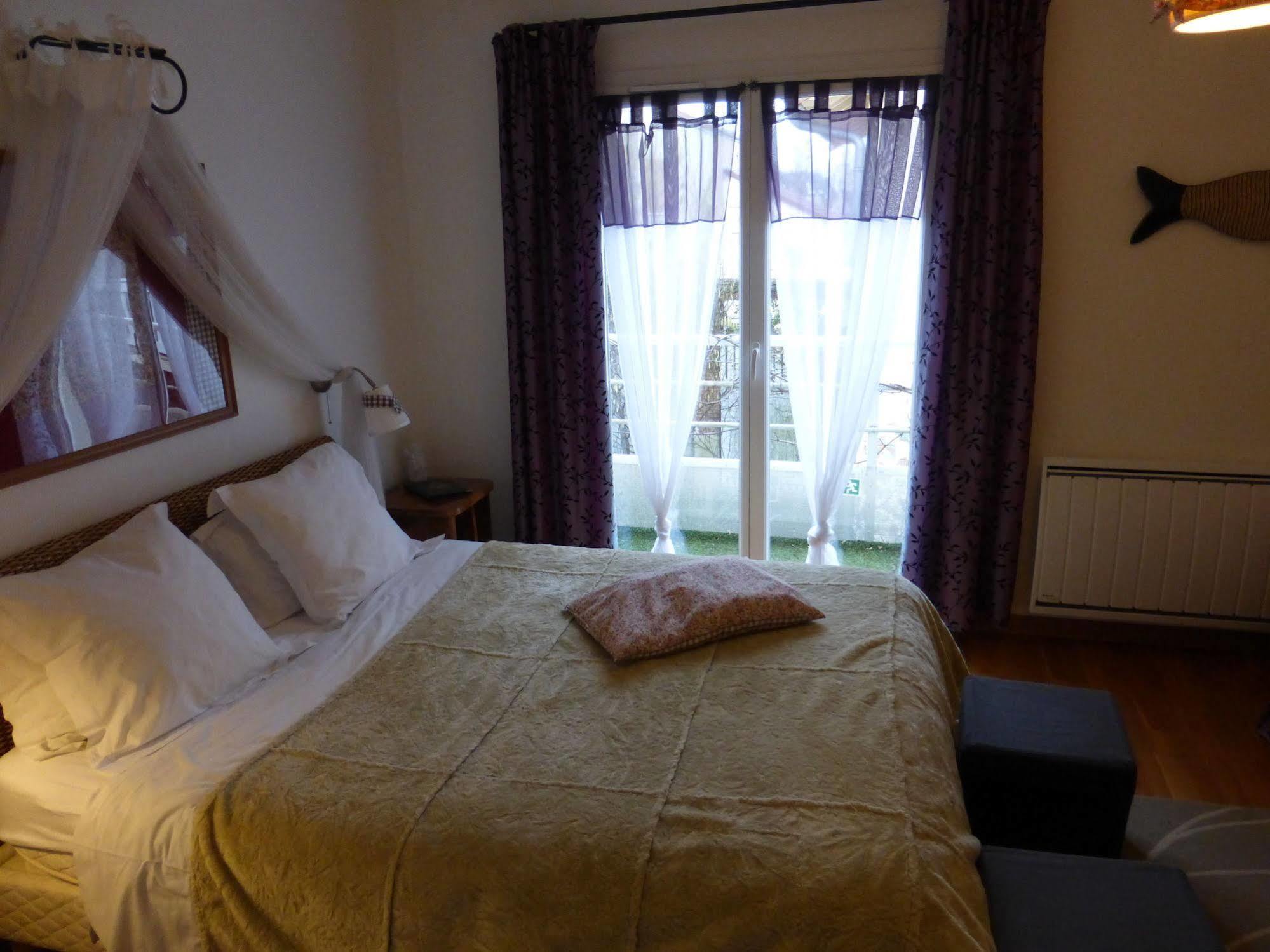Logis Hotel La Villa Boucicaut ชาลง-ซูร์-ซอน ภายนอก รูปภาพ